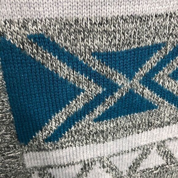 Romeo & Juliet Couture Aztec Sweater Size Small - Picture 4 of 8